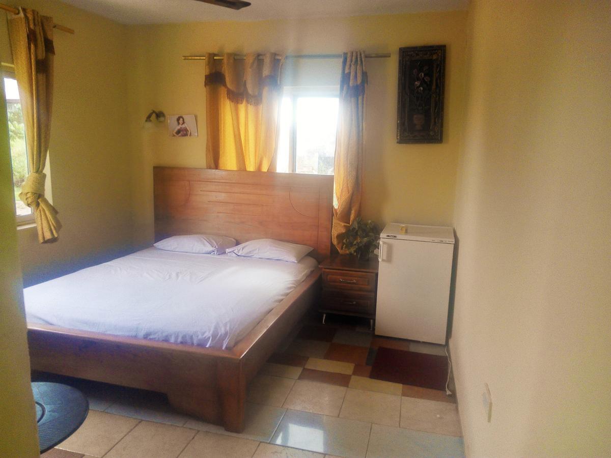 קומסי Open Space Hotel מראה חיצוני תמונה